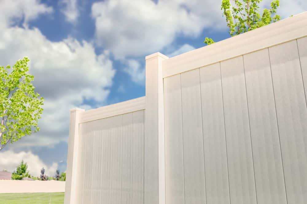 On the Fence: How Do I Select the Best Vinyl Fencing Near ...