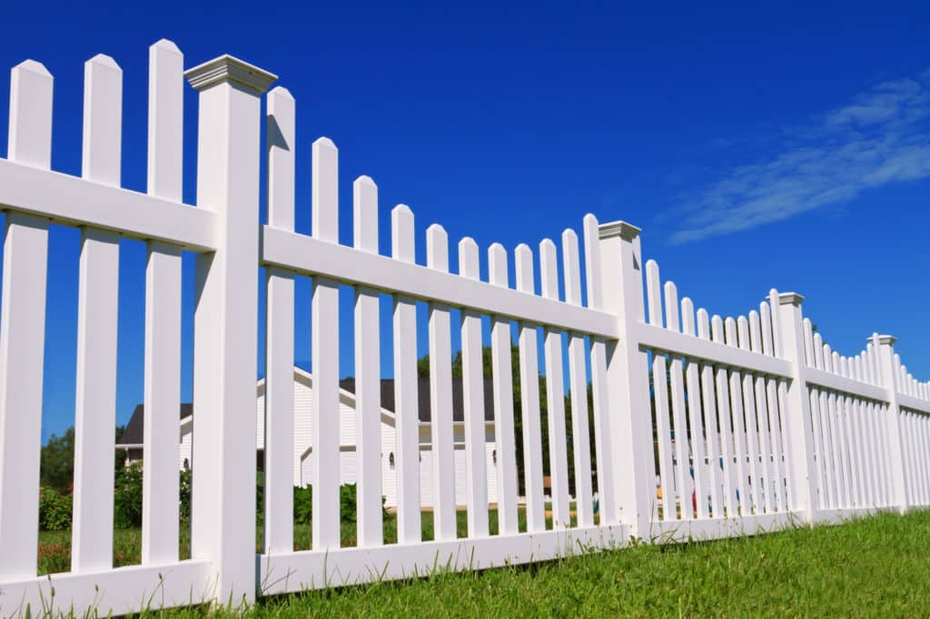 how to install a fence